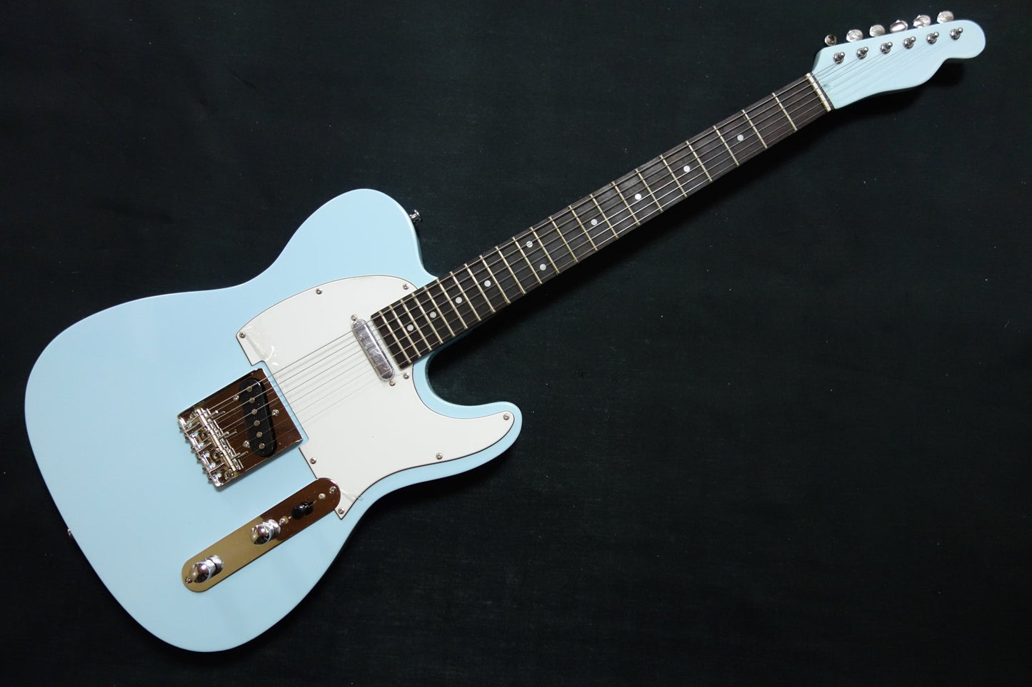 TL-300 (Solid Light Blue)
