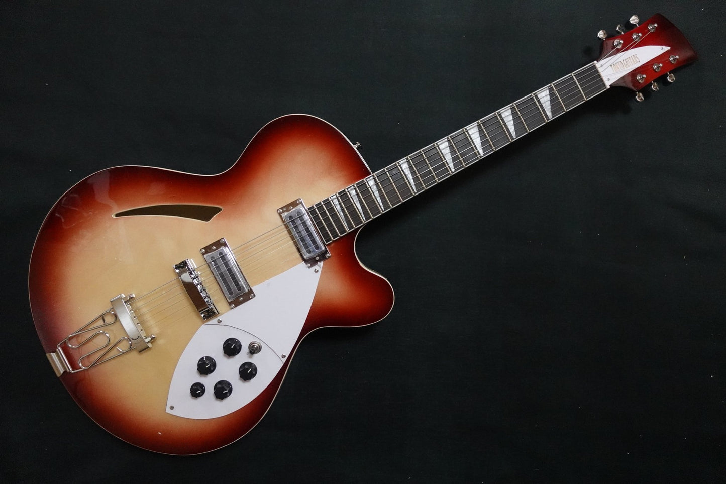 RB-600 (Cherry Burst)