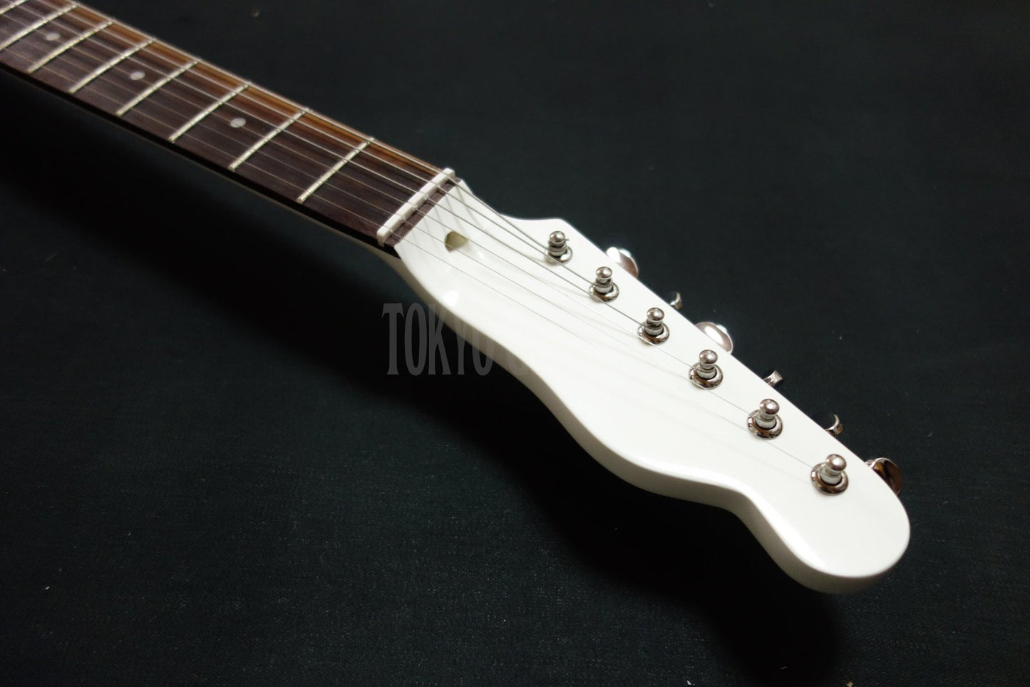TL-300 (Solid White)