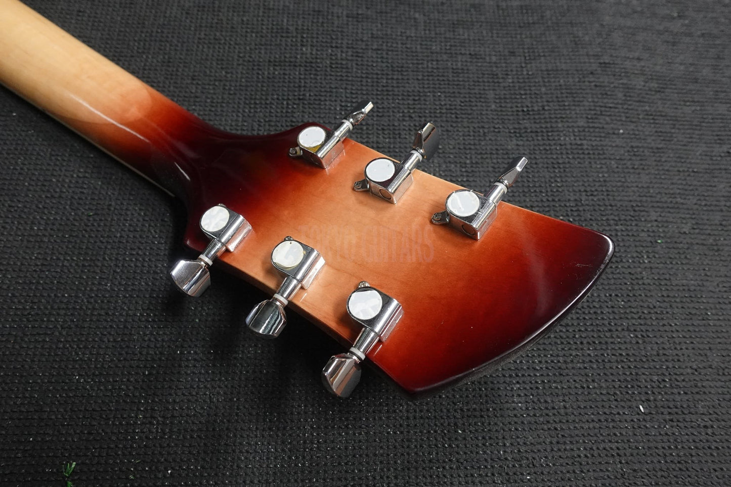 RB-6000 (Cherry Burst)